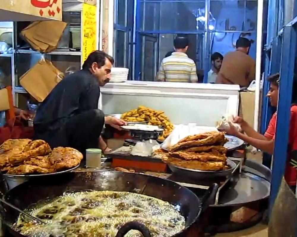 Restaurants in Lahore: Bashir Dar Ul Mahi Restaurant