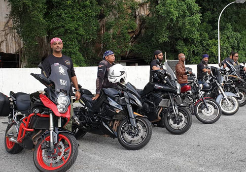 Malaysian Motorcyclists On Tour To Northern Pakistan 
